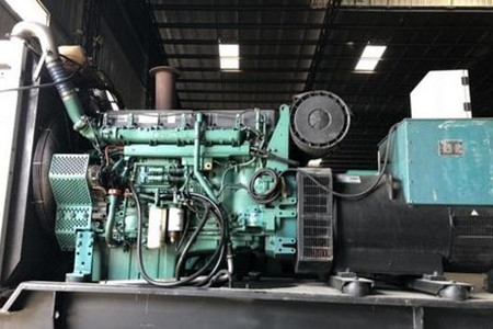 備用柴油發電機組的運行壽命是多久？